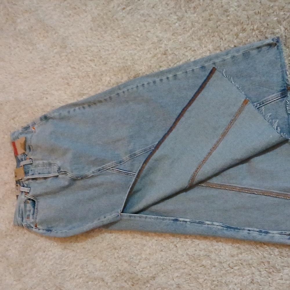 NWT LEVIS LONG ICON DENIM SKIRT - Picture 3 of 8